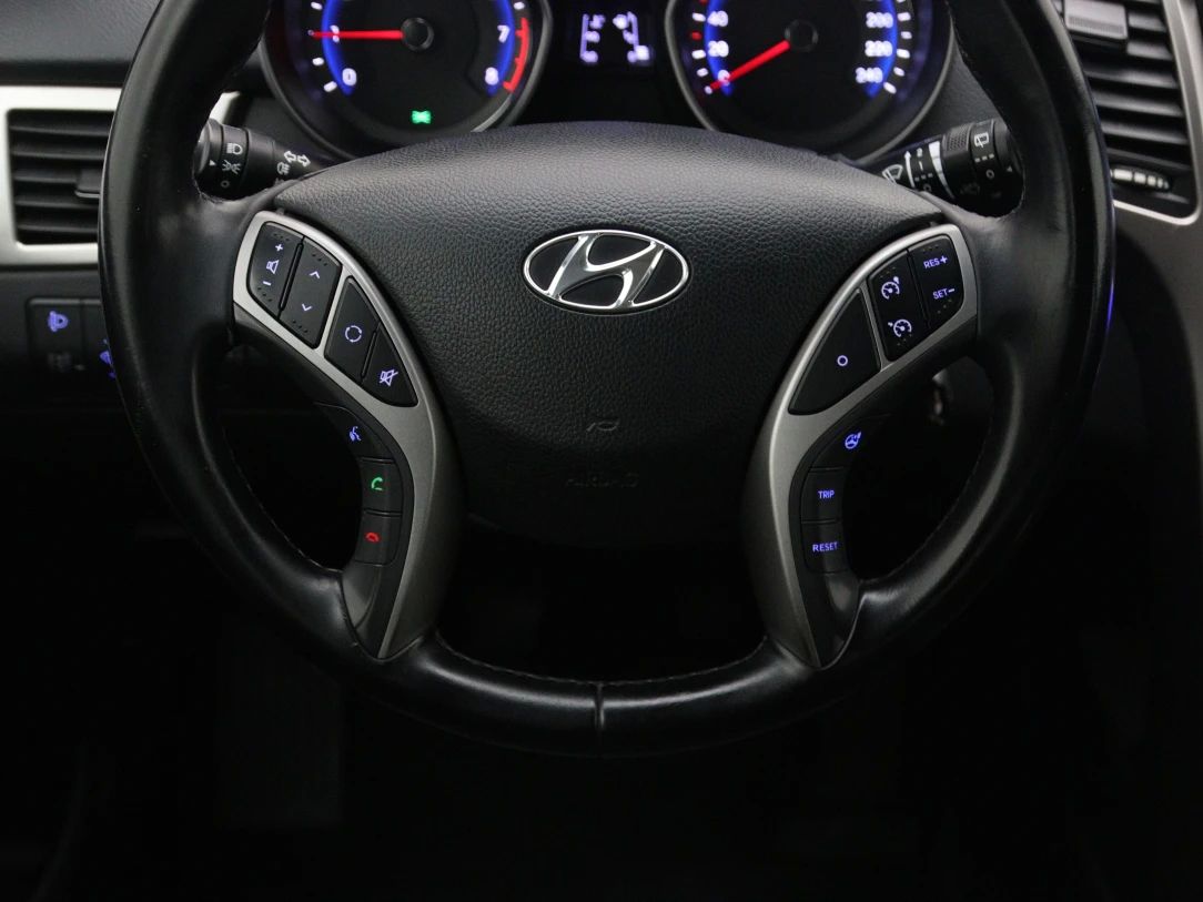 Hyundai i30 | 17