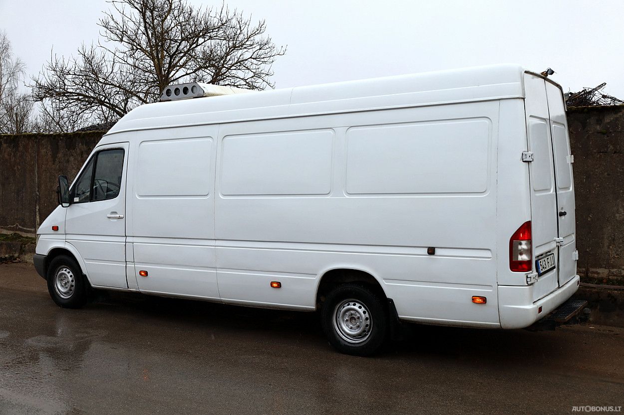 Mercedes-Benz Sprinter | 3