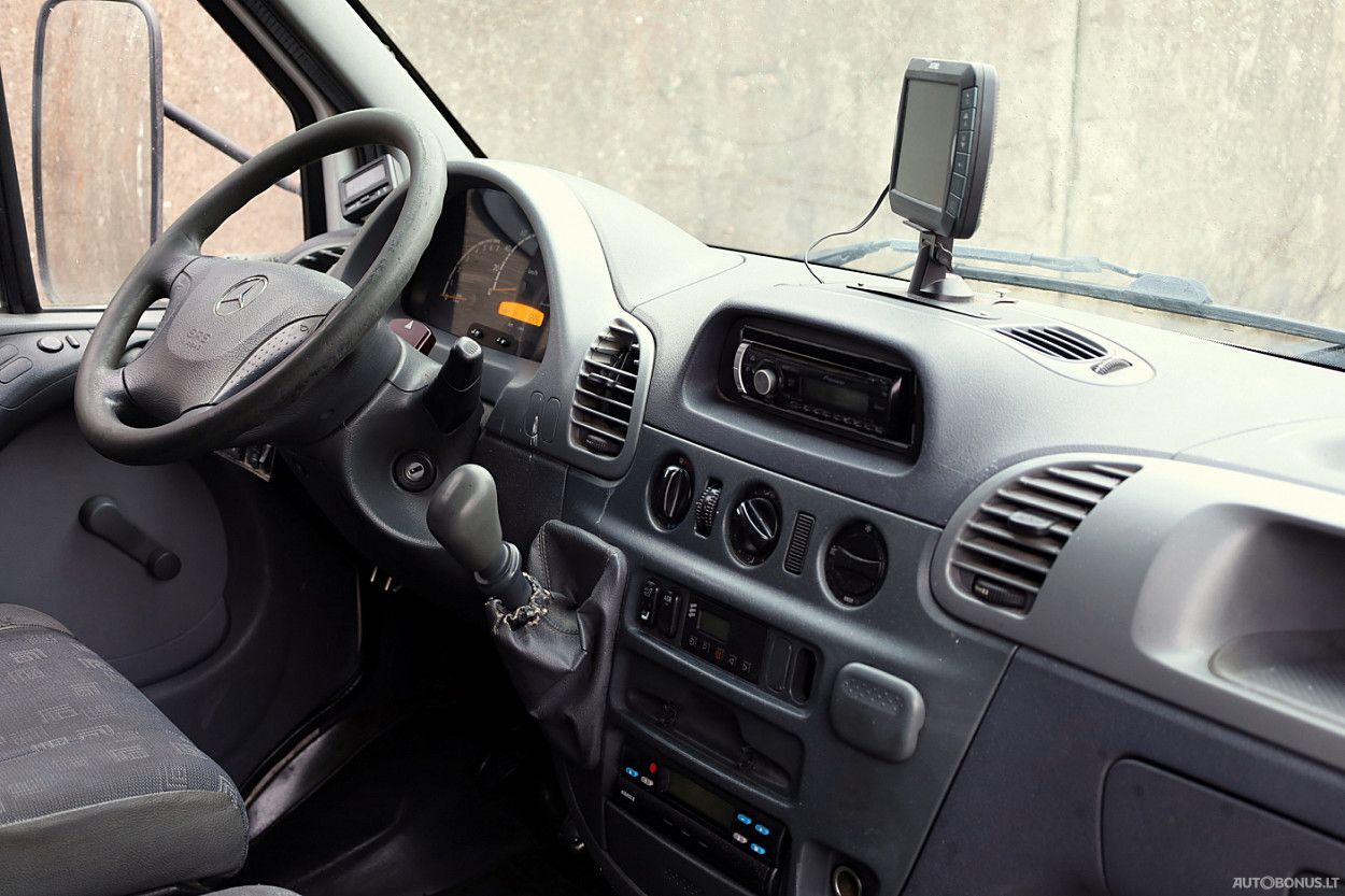 Mercedes-Benz Sprinter | 4