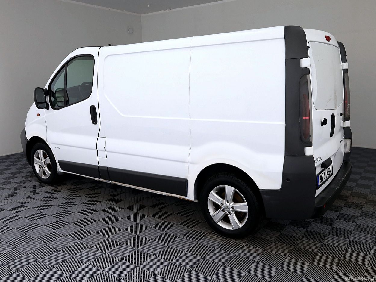 Opel Vivaro | 3