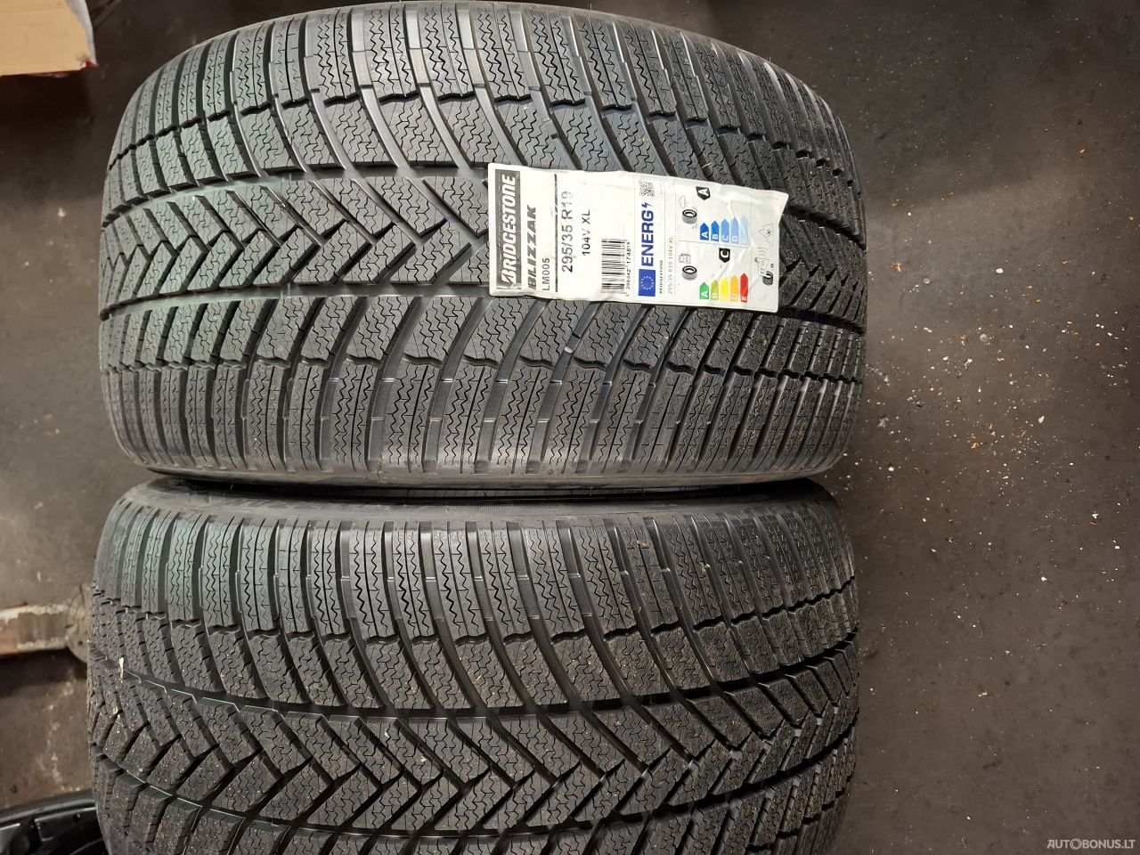 Bridgestone 295/35R19 žieminės padangos