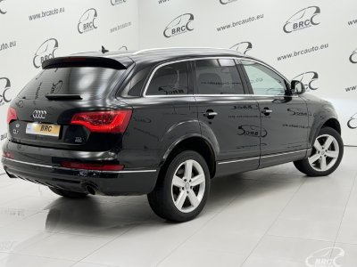 Audi Q7 | 1