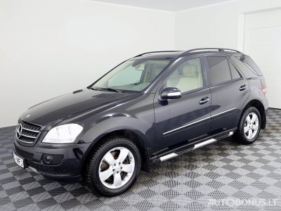 Mercedes-Benz ML500 | 1