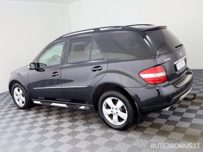Mercedes-Benz ML500 | 3