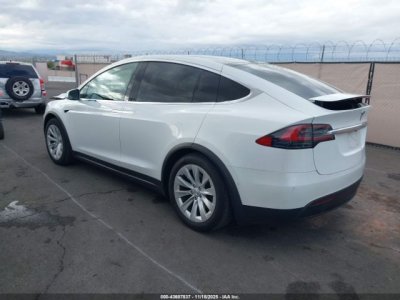 Tesla Model X | 1