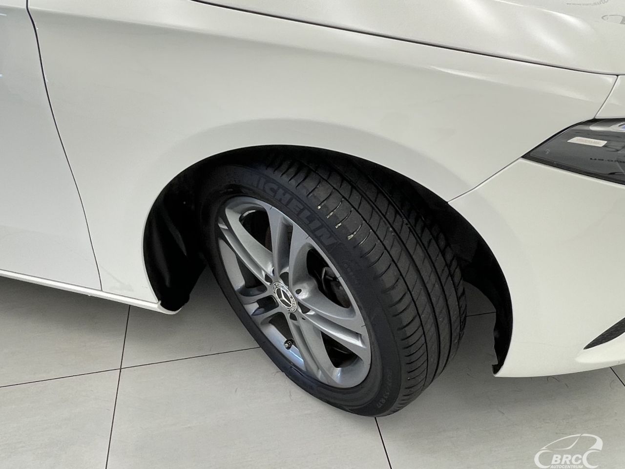 Mercedes-Benz A180 | 42