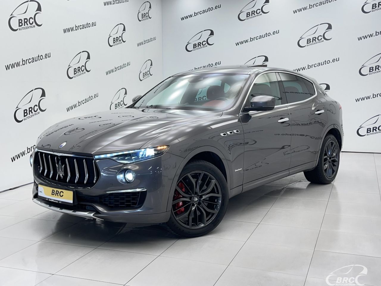 Maserati Levante, 3.0 l., visureigis