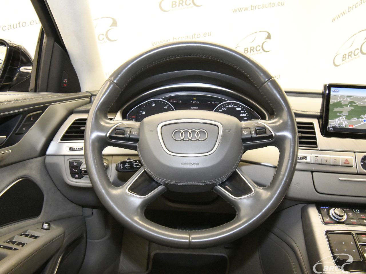 Audi A8 | 33