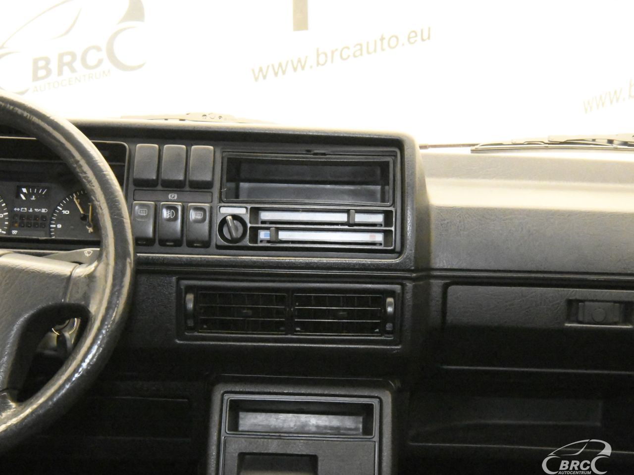 Volkswagen Golf | 25