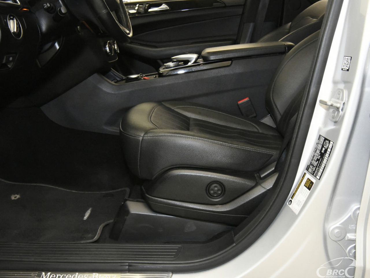 Mercedes-Benz GLE350 | 23