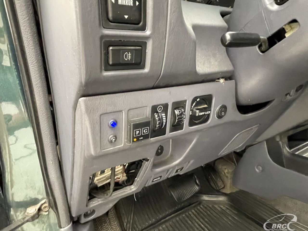 Toyota Land Cruiser | 25