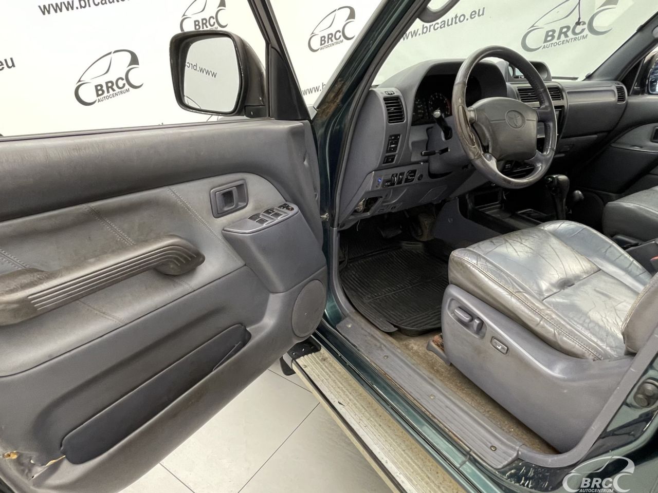 Toyota Land Cruiser | 17