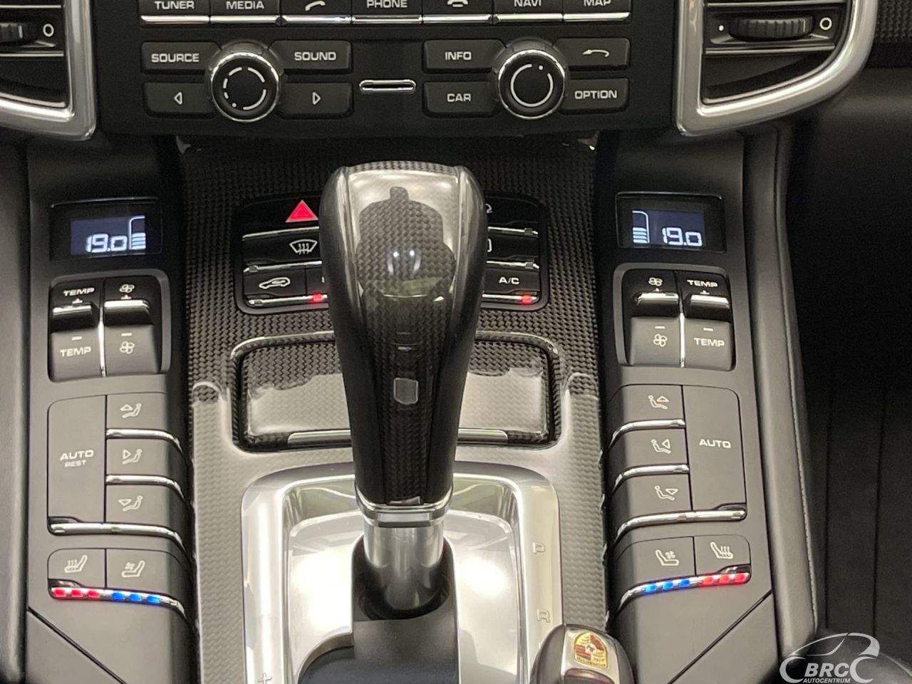 Porsche Cayenne | 22