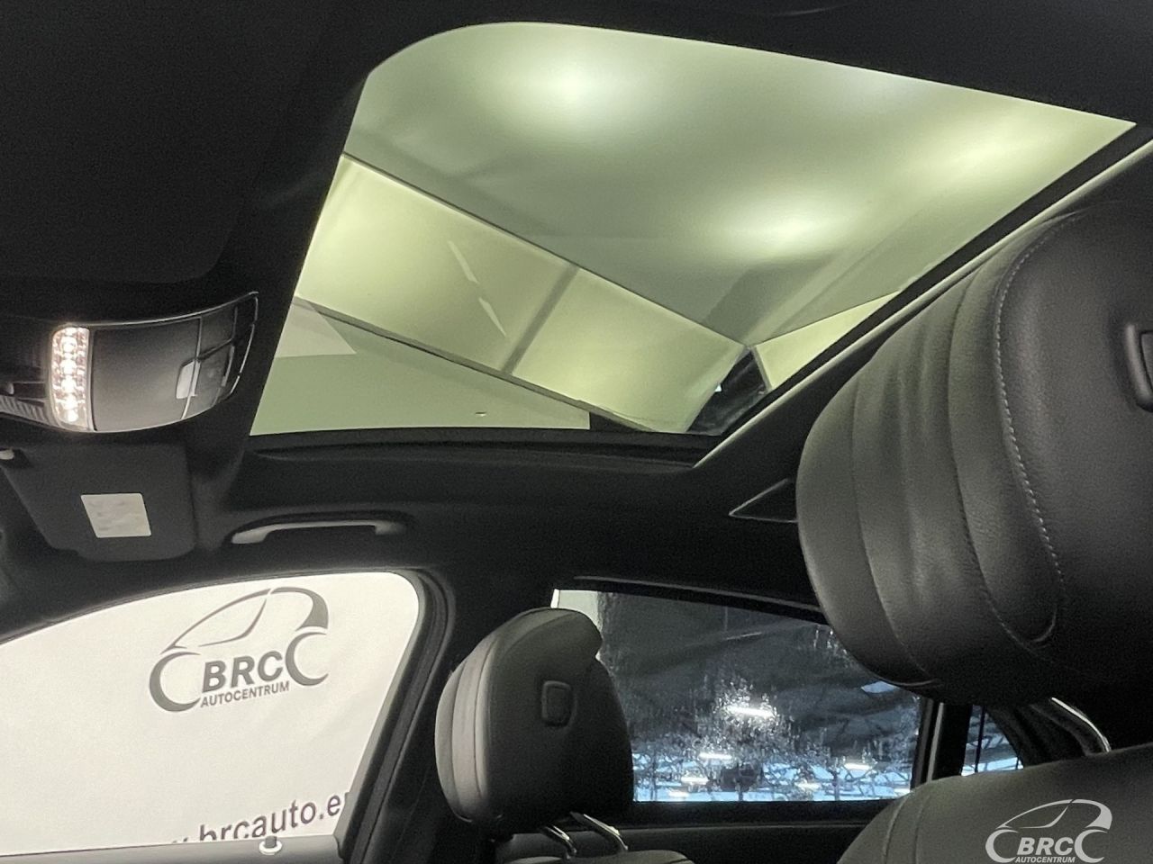 Mercedes-Benz S350 | 25