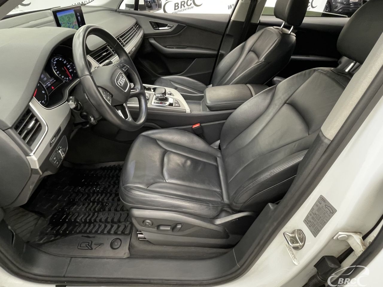 Audi Q7 | 17
