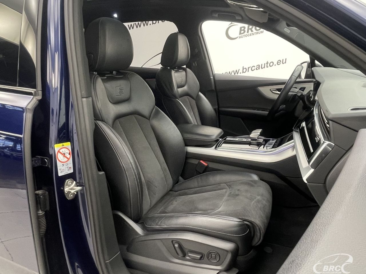 Audi Q7 | 6