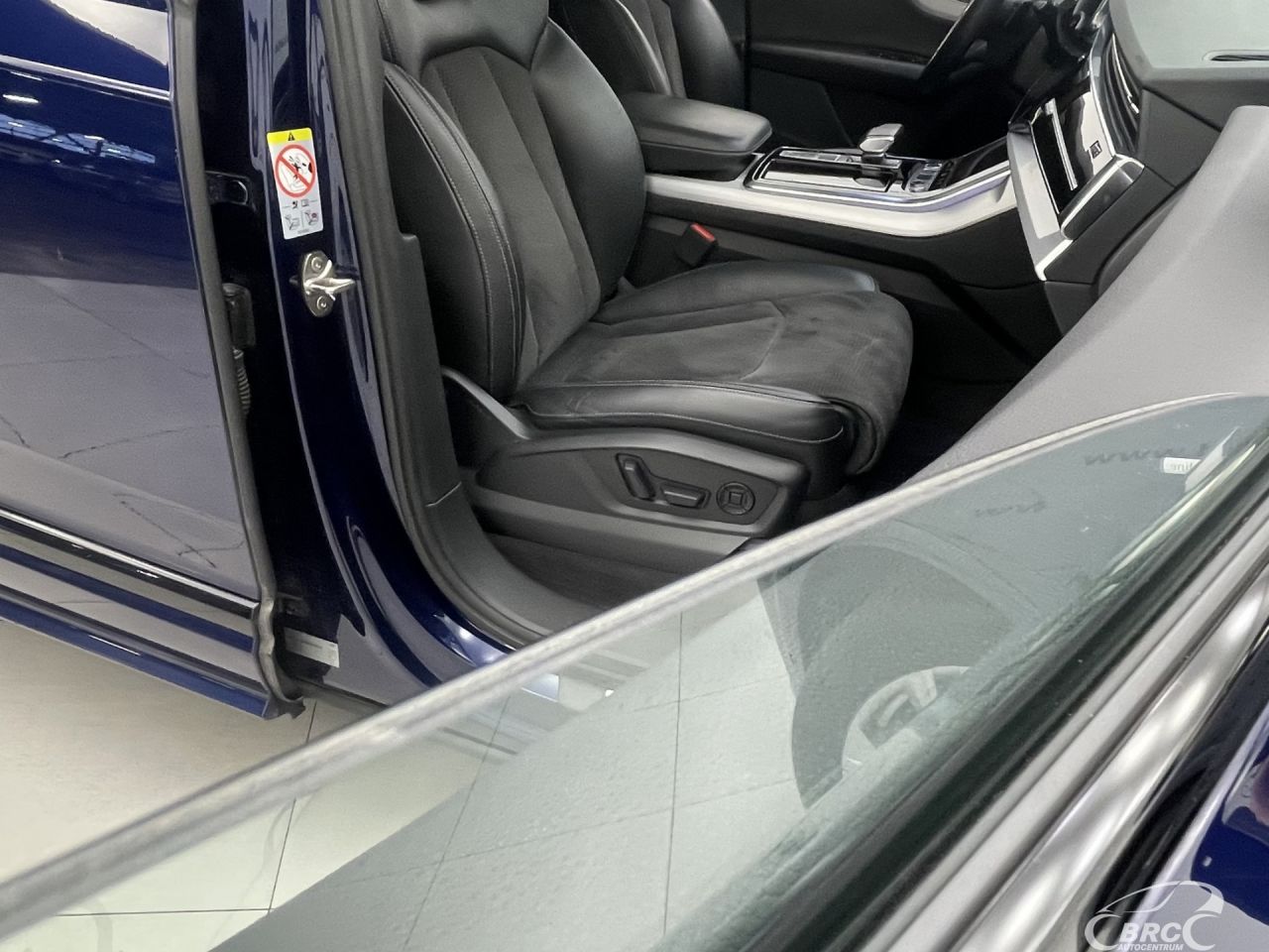Audi Q7 | 8