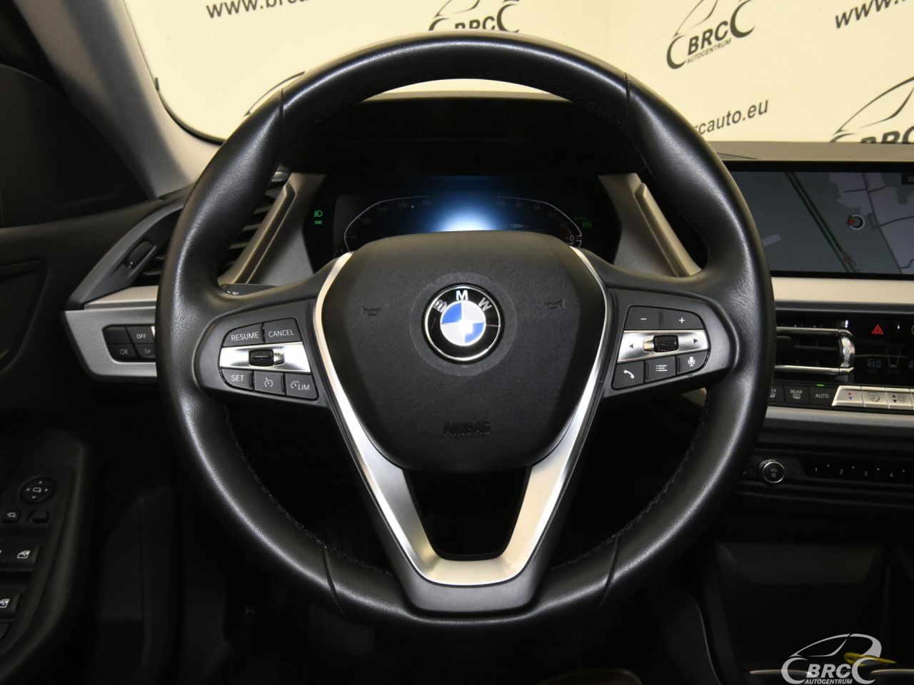 BMW 216 Gran Coupe | 27