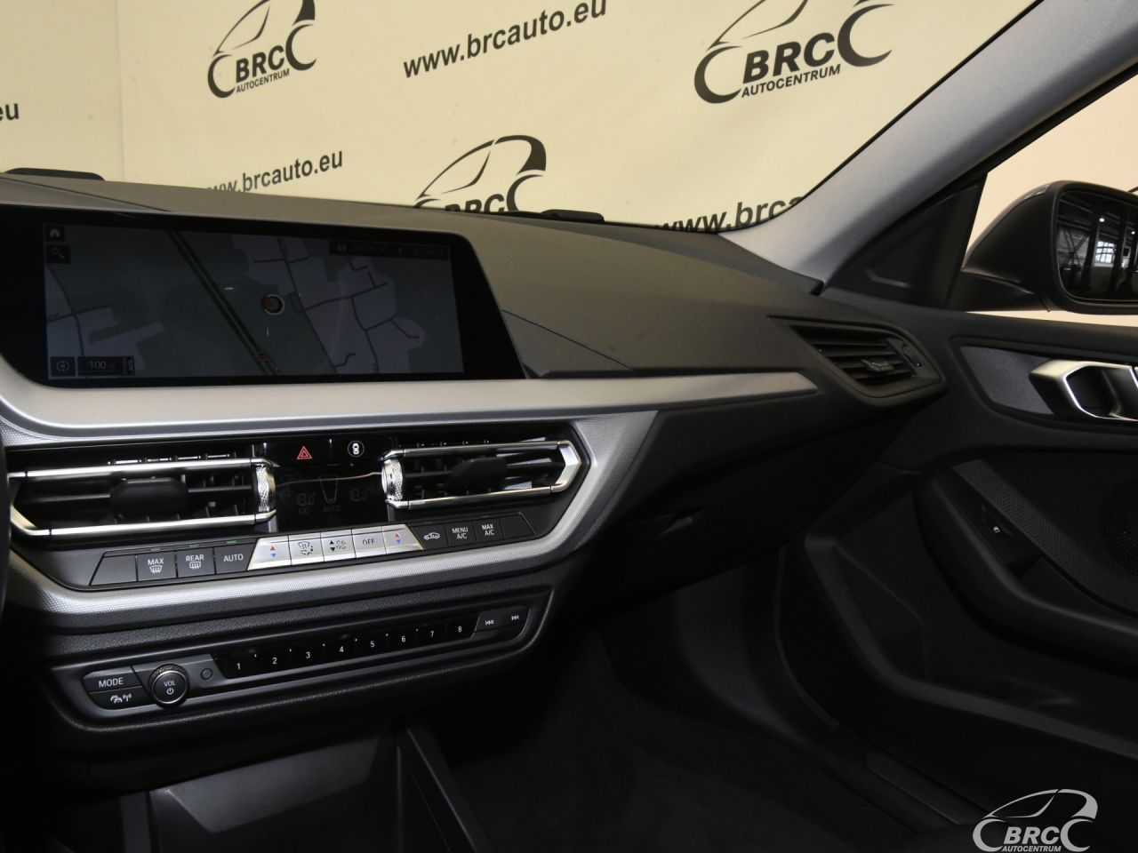 BMW 216 Gran Coupe | 26