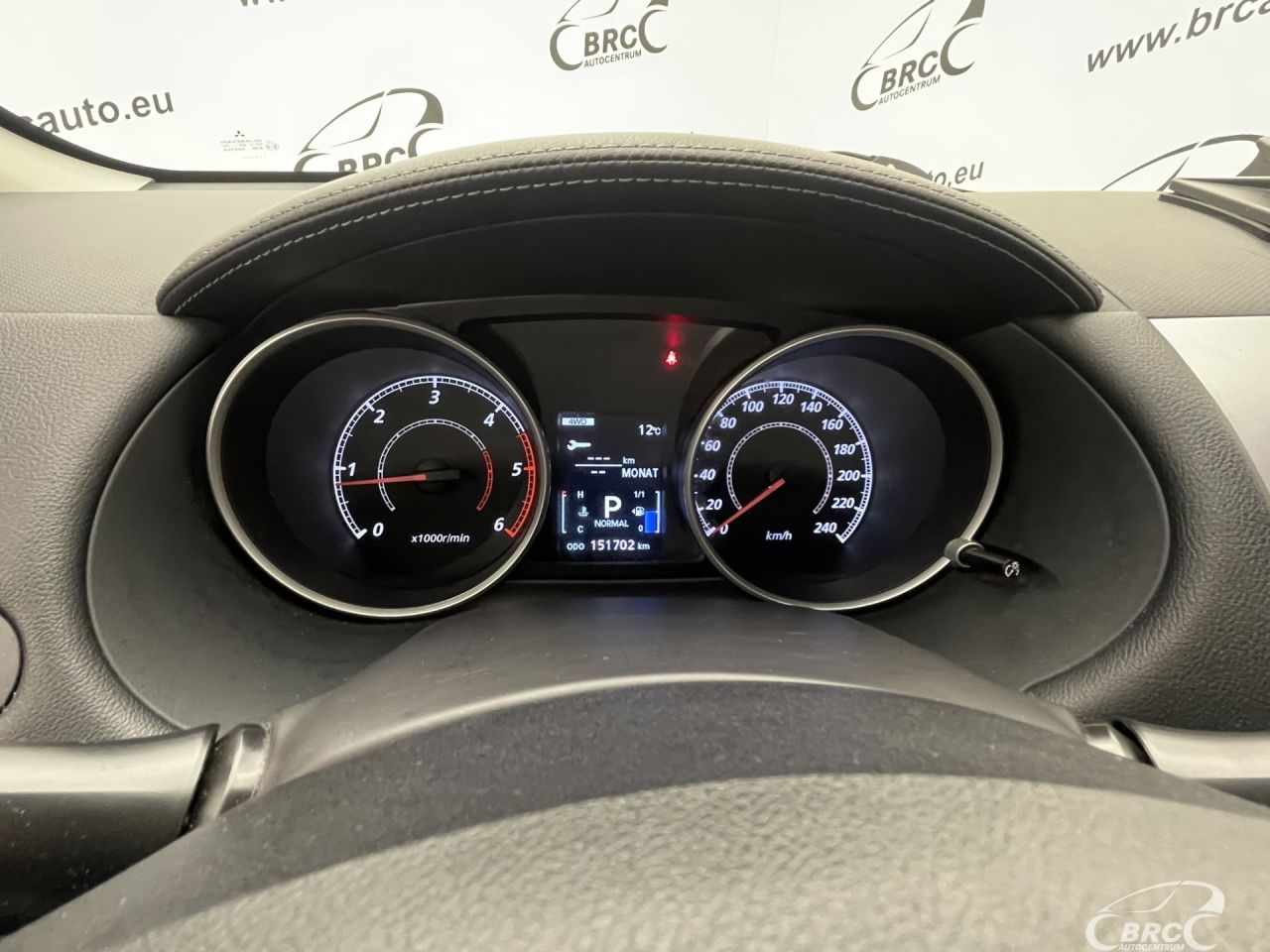 Mitsubishi Outlander | 28