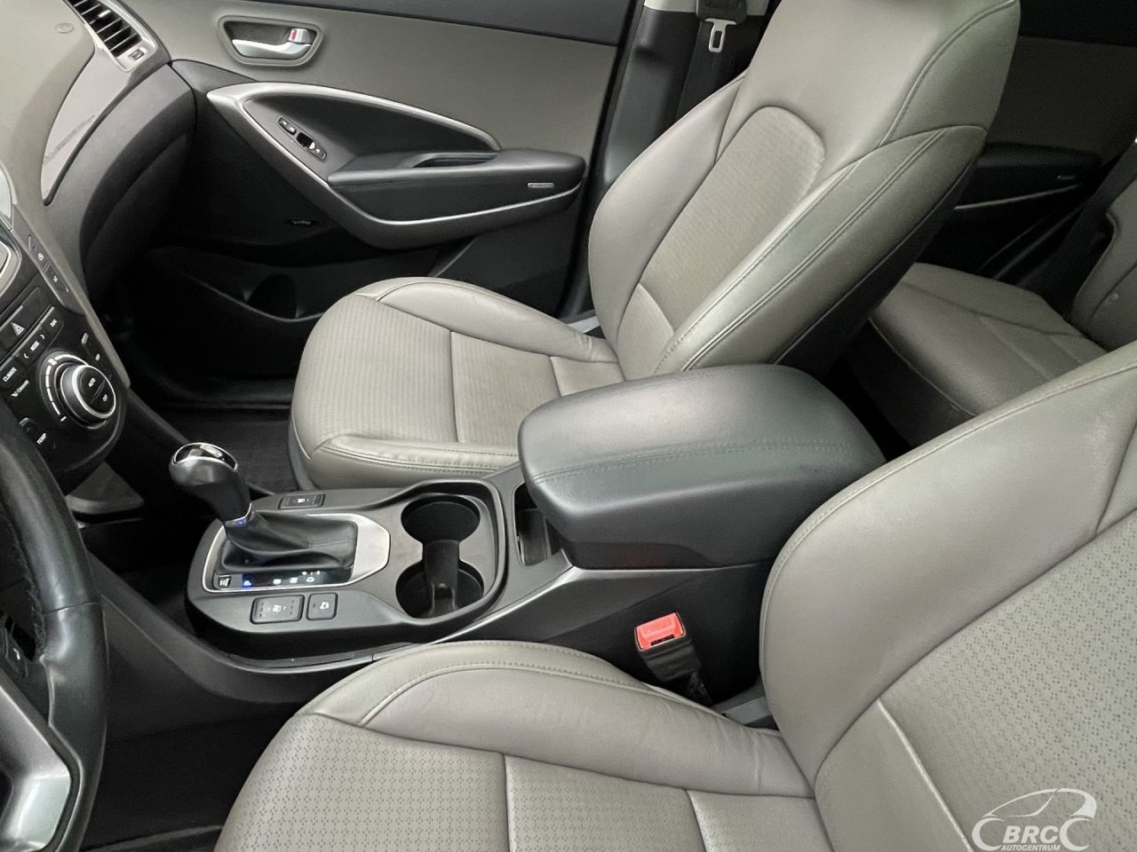 Hyundai Santa Fe | 24