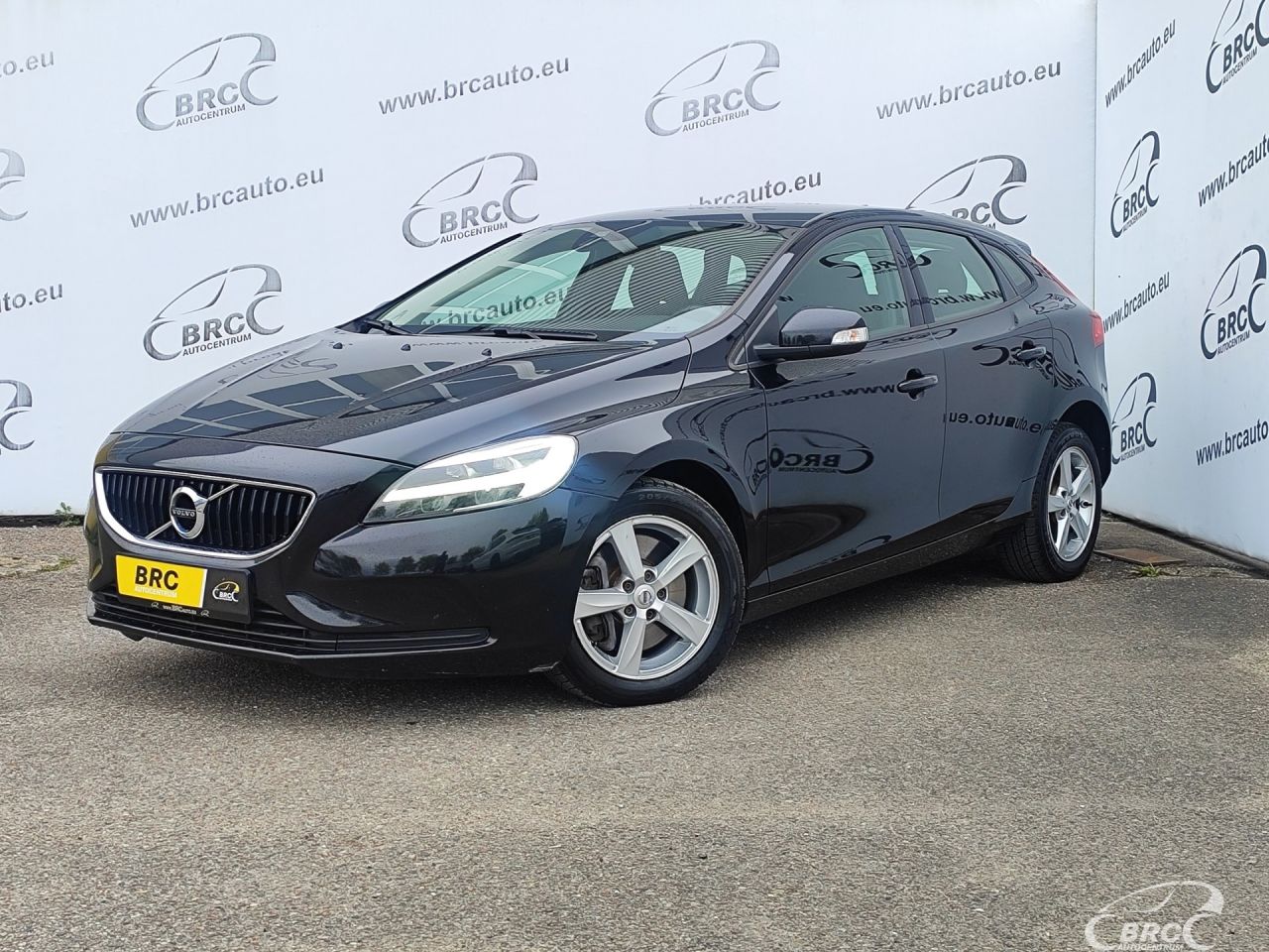 Volvo V40, 2.0 l., hatchback