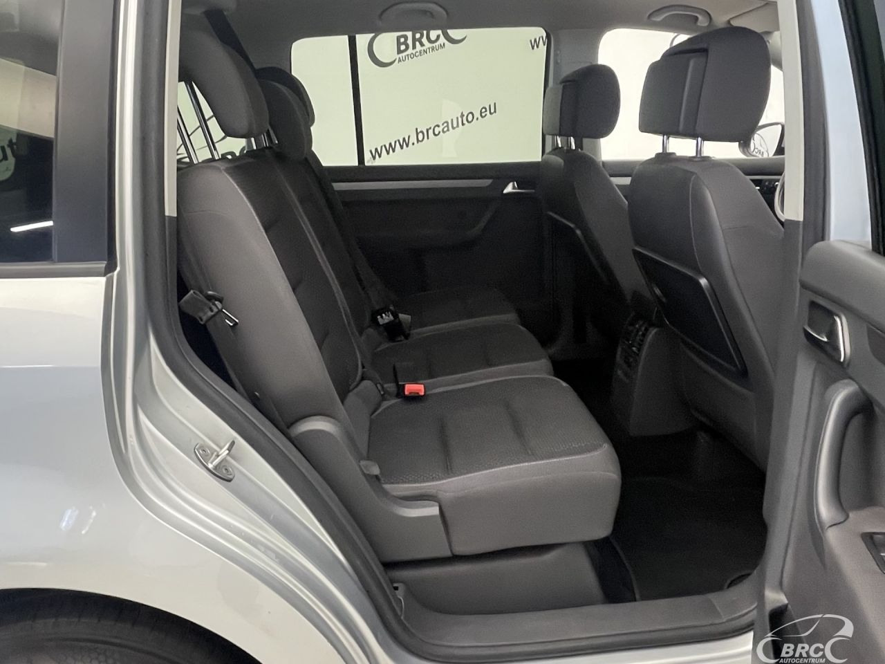 Volkswagen Touran | 8