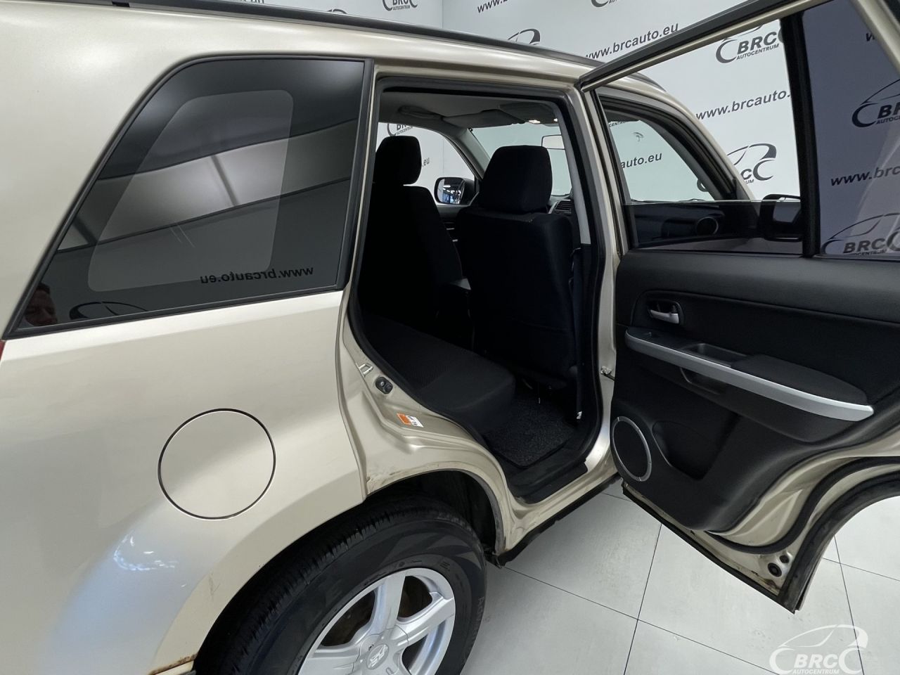 Suzuki Grand Vitara | 12