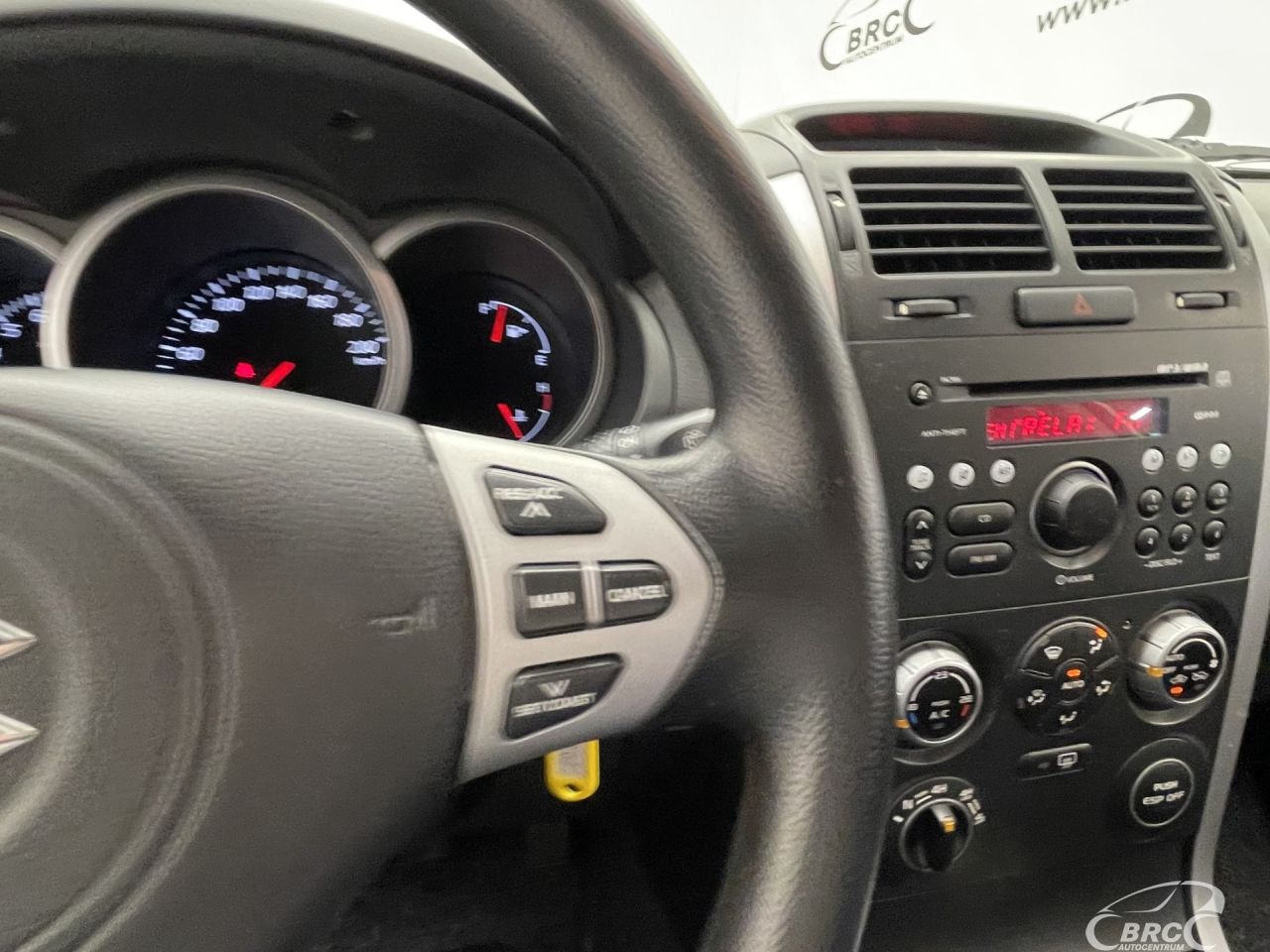 Suzuki Grand Vitara | 27