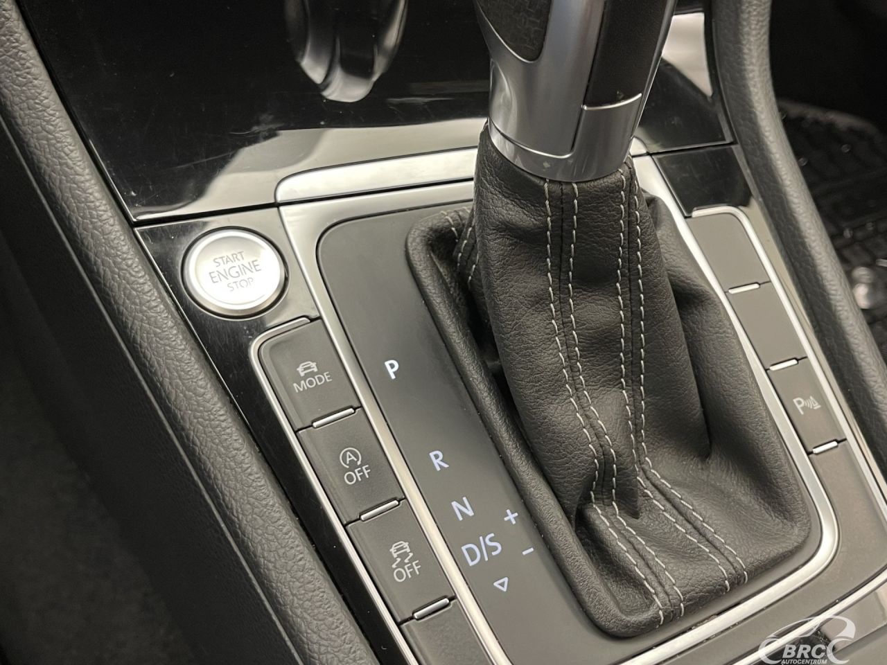 Volkswagen Golf | 26