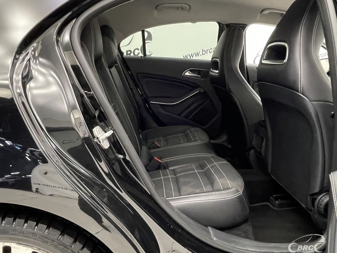 Mercedes-Benz A180 | 8