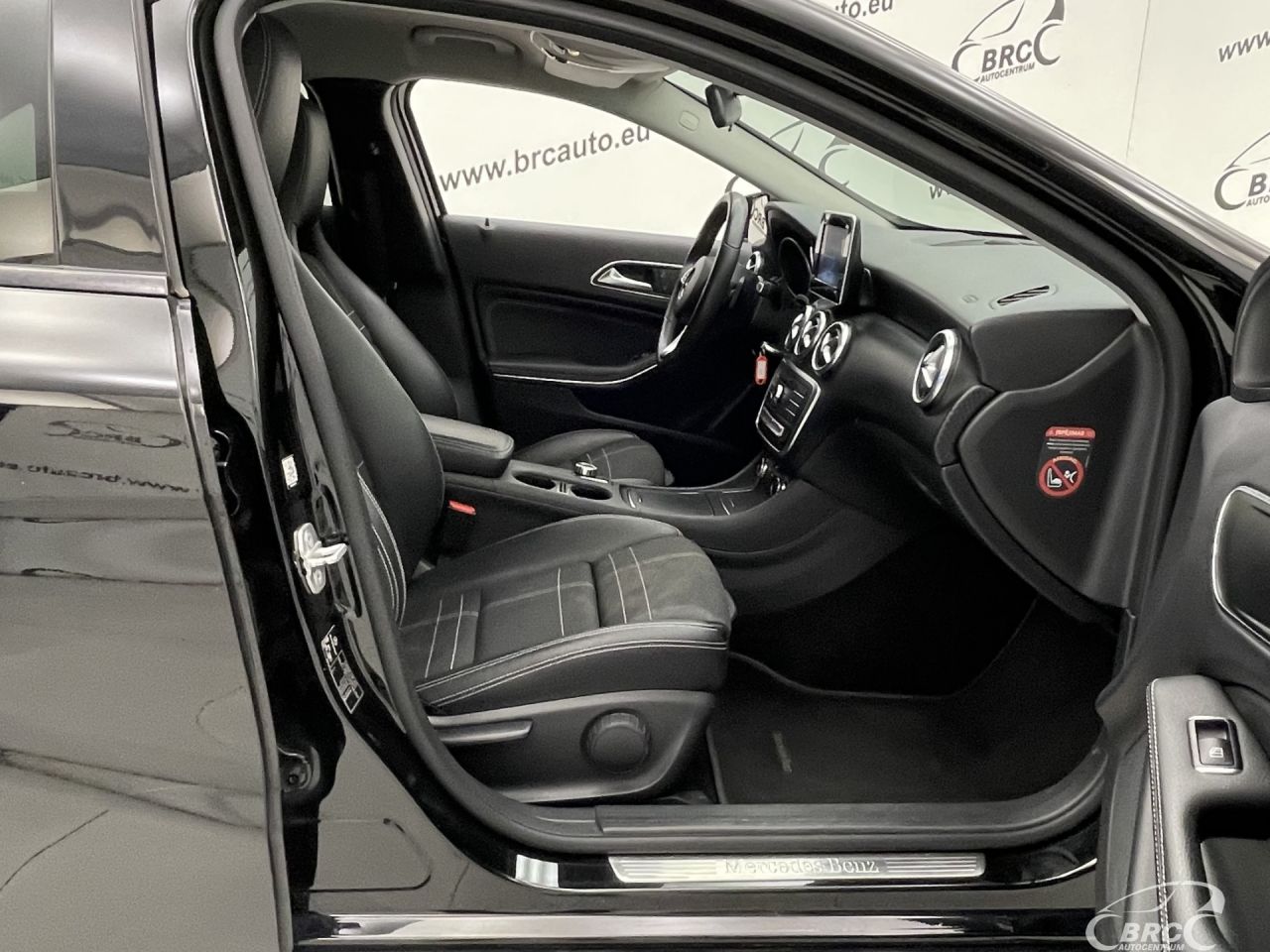 Mercedes-Benz A180 | 3