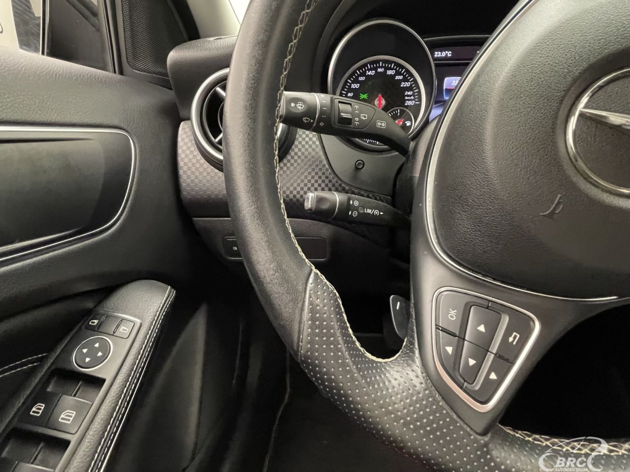 Mercedes-Benz A180 | 29