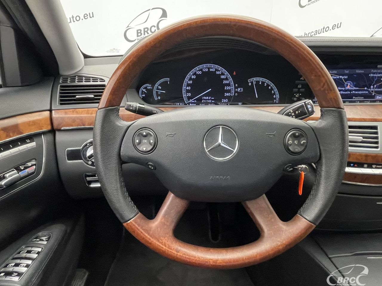 Mercedes-Benz S450 | 30