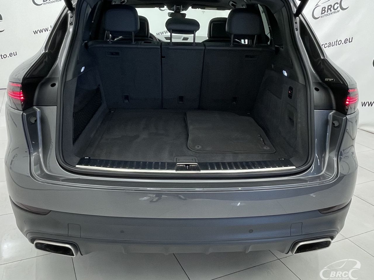 Porsche Cayenne | 89