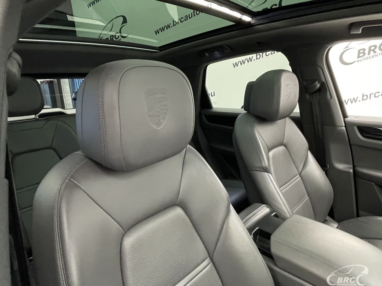 Porsche Cayenne | 12