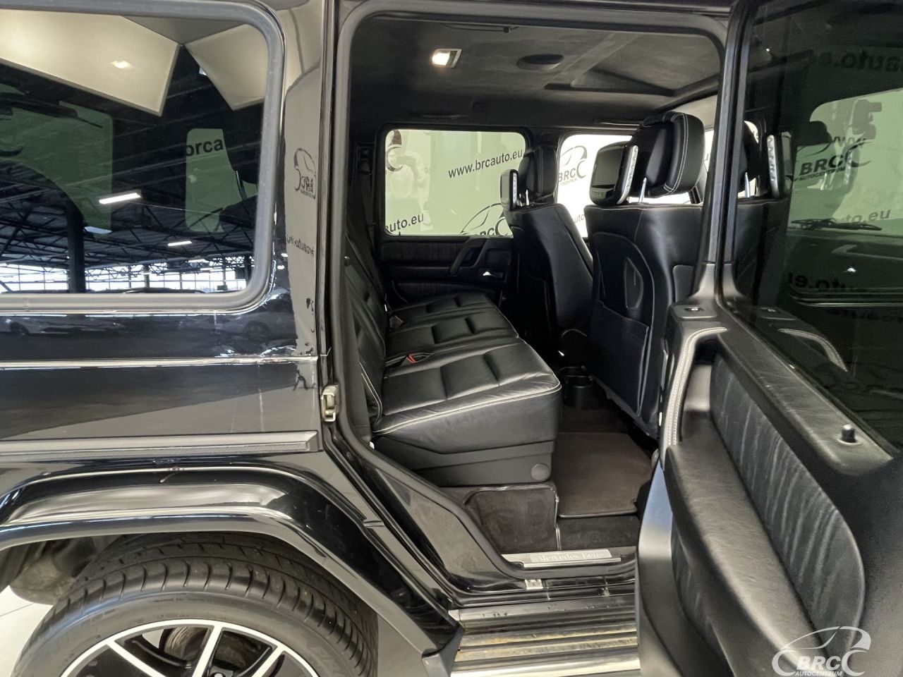 Mercedes-Benz G500 | 11
