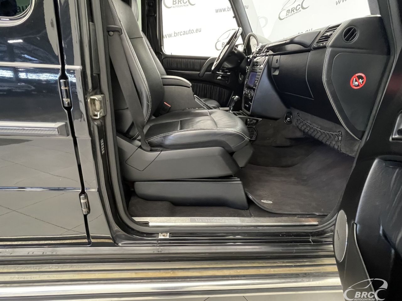 Mercedes-Benz G500 | 5