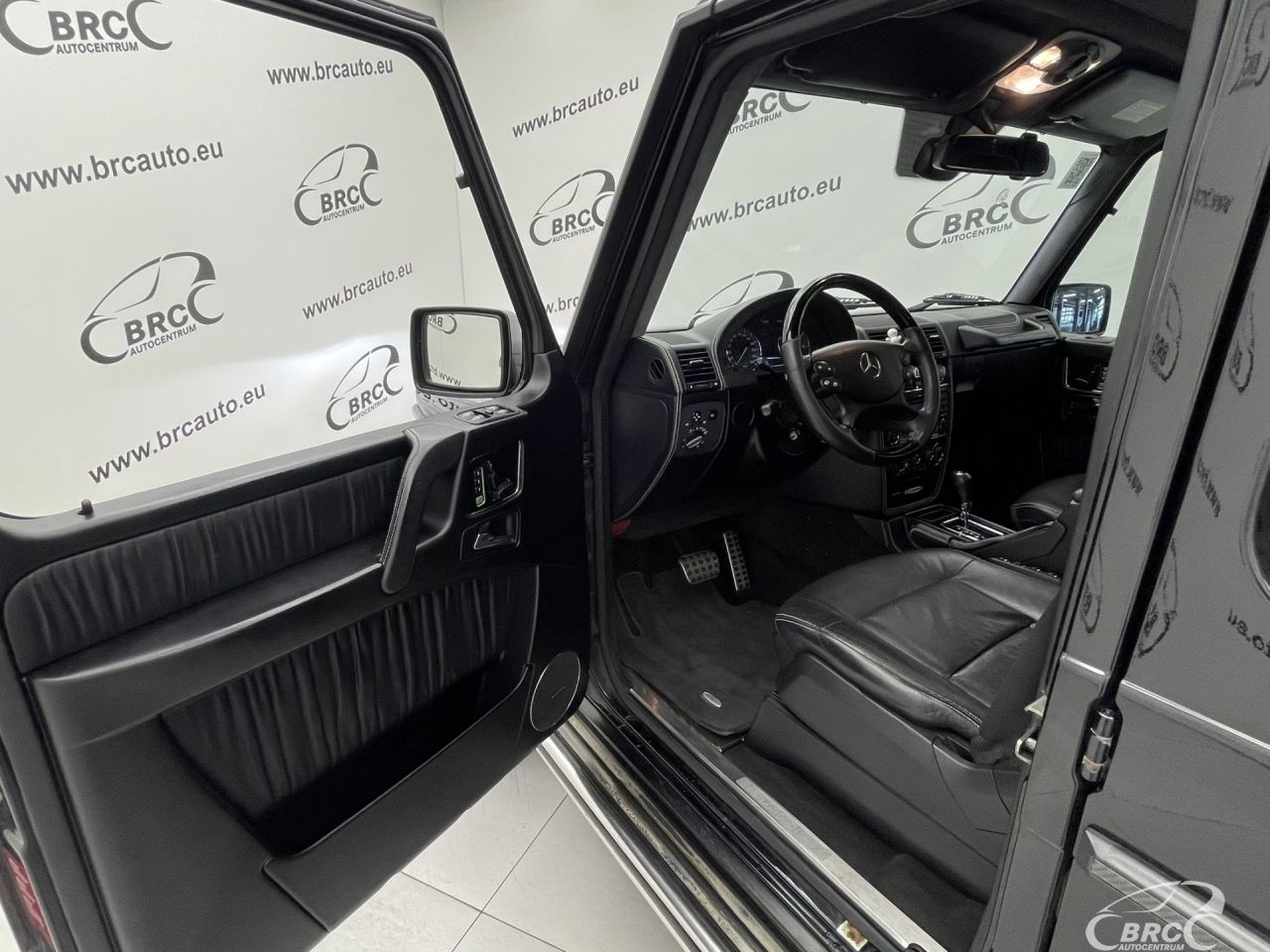 Mercedes-Benz G500 | 22