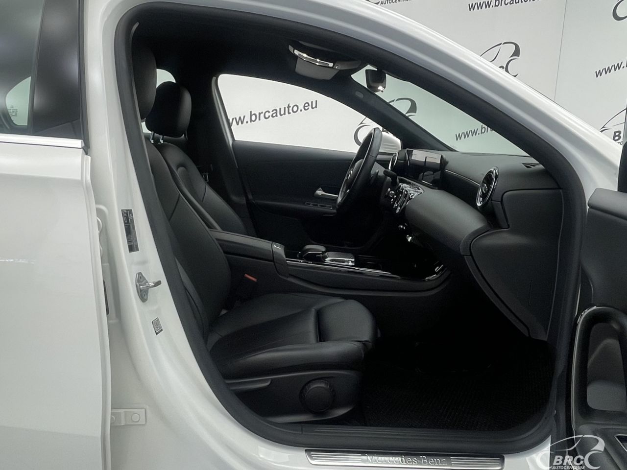 Mercedes-Benz A180 | 3