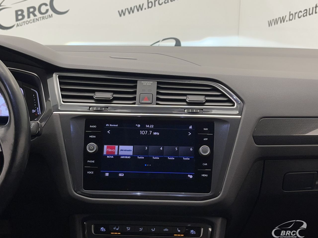 Volkswagen Tiguan | 16