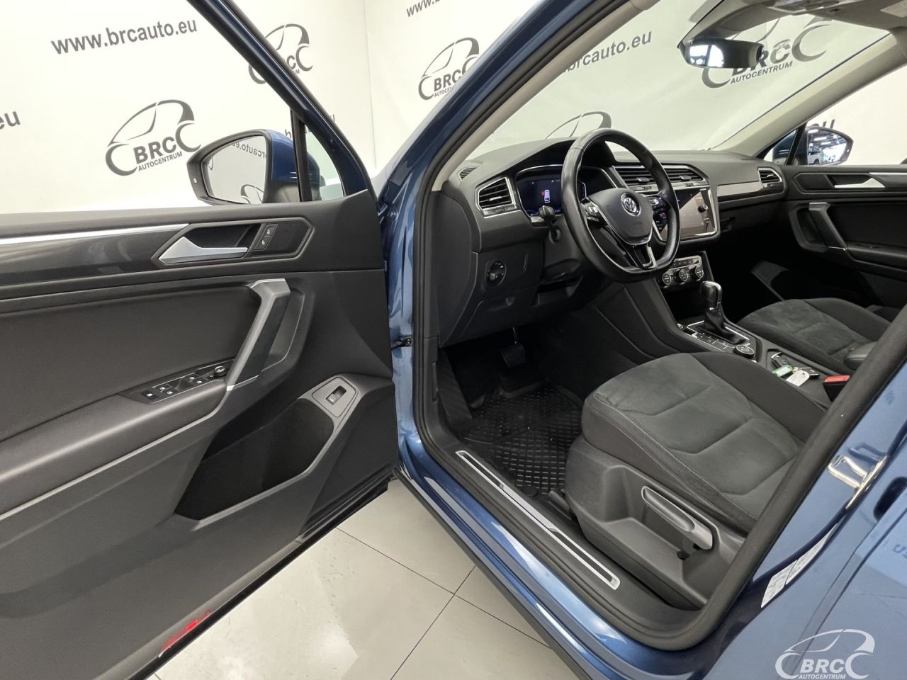 Volkswagen Tiguan | 19
