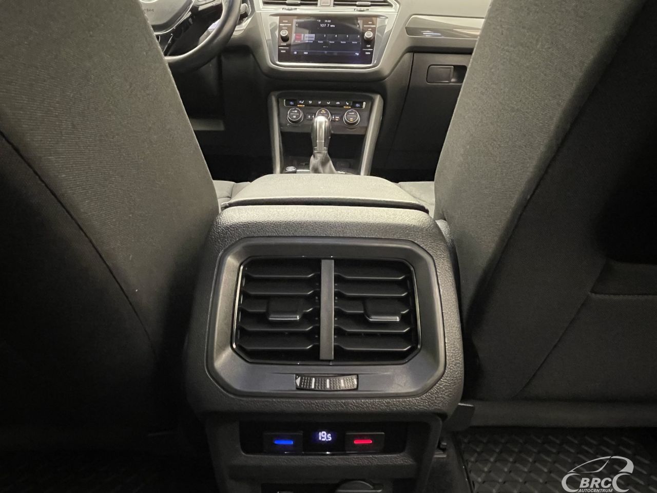 Volkswagen Tiguan | 13