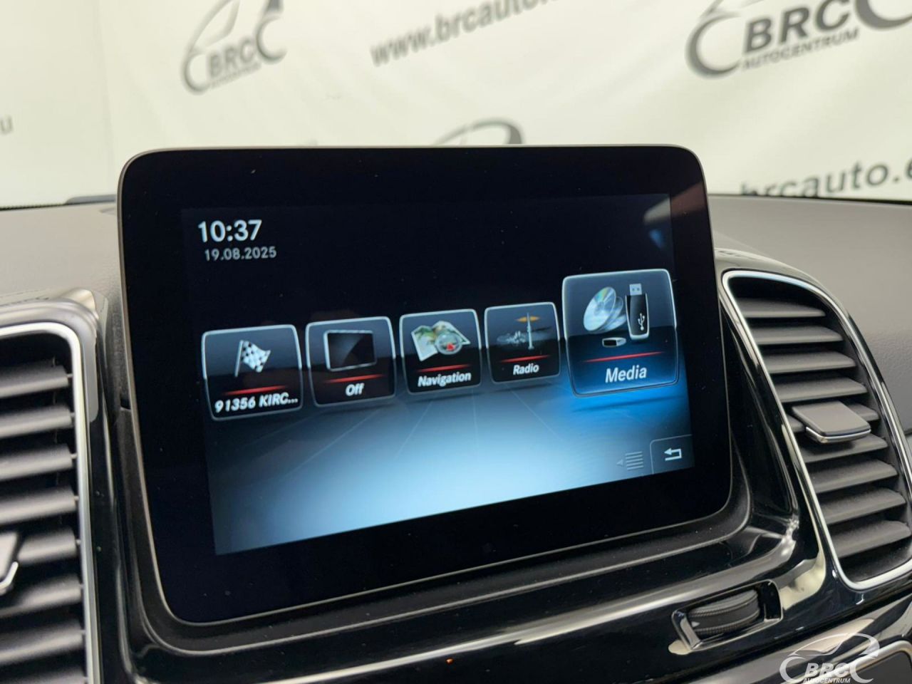 Mercedes-Benz GLE350 | 14