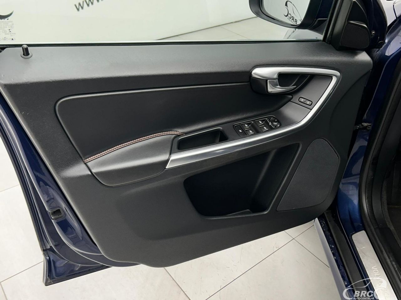 Volvo XC60 | 11