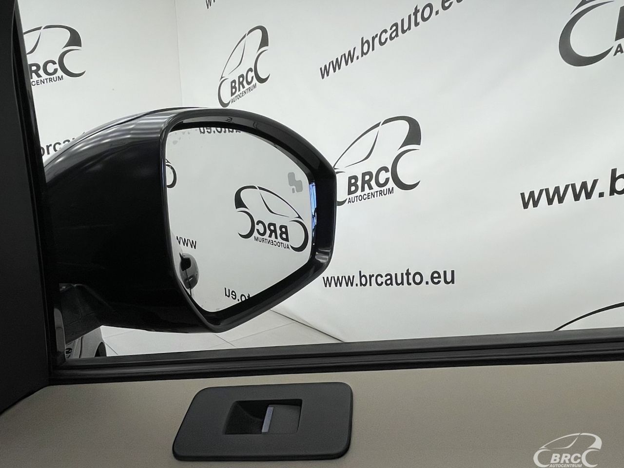 Land Rover Discovery | 9