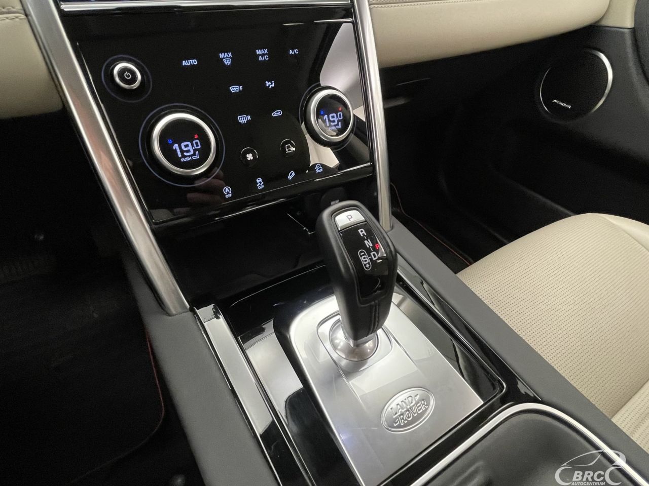 Land Rover Discovery | 27
