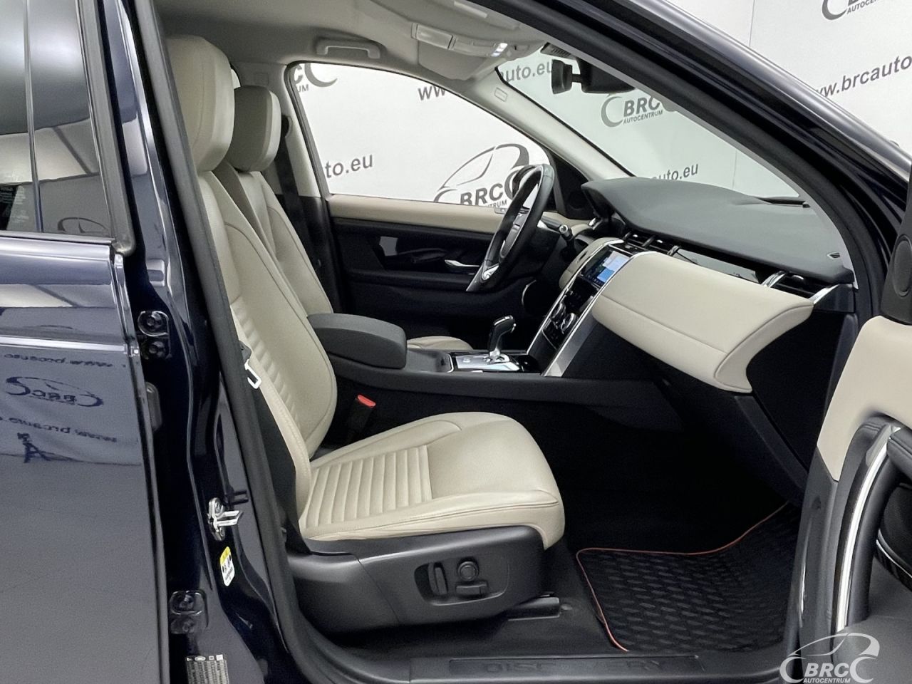 Land Rover Discovery | 3