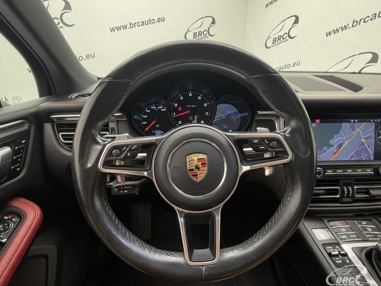 Porsche Macan | 27