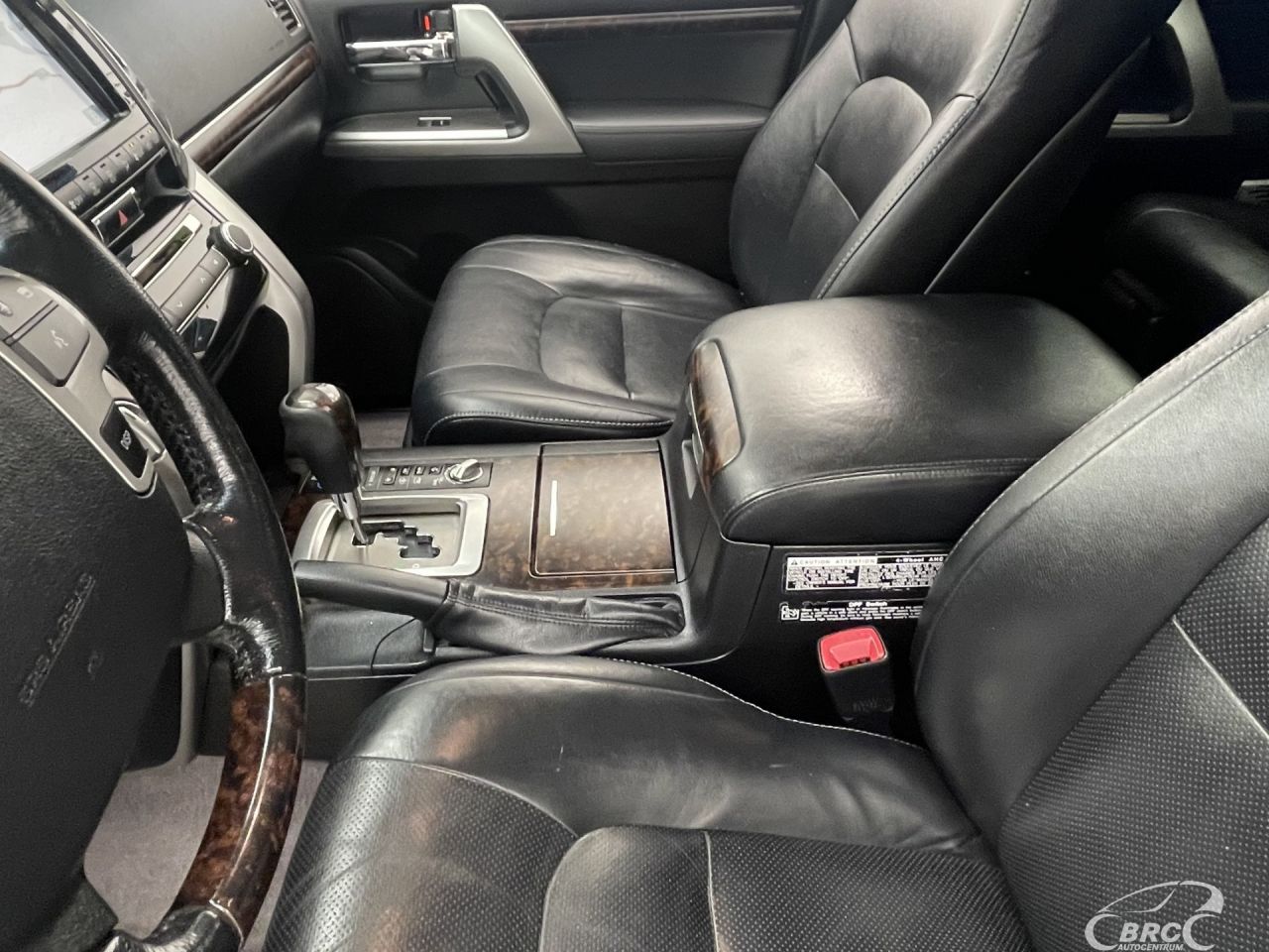 Toyota Land Cruiser | 24